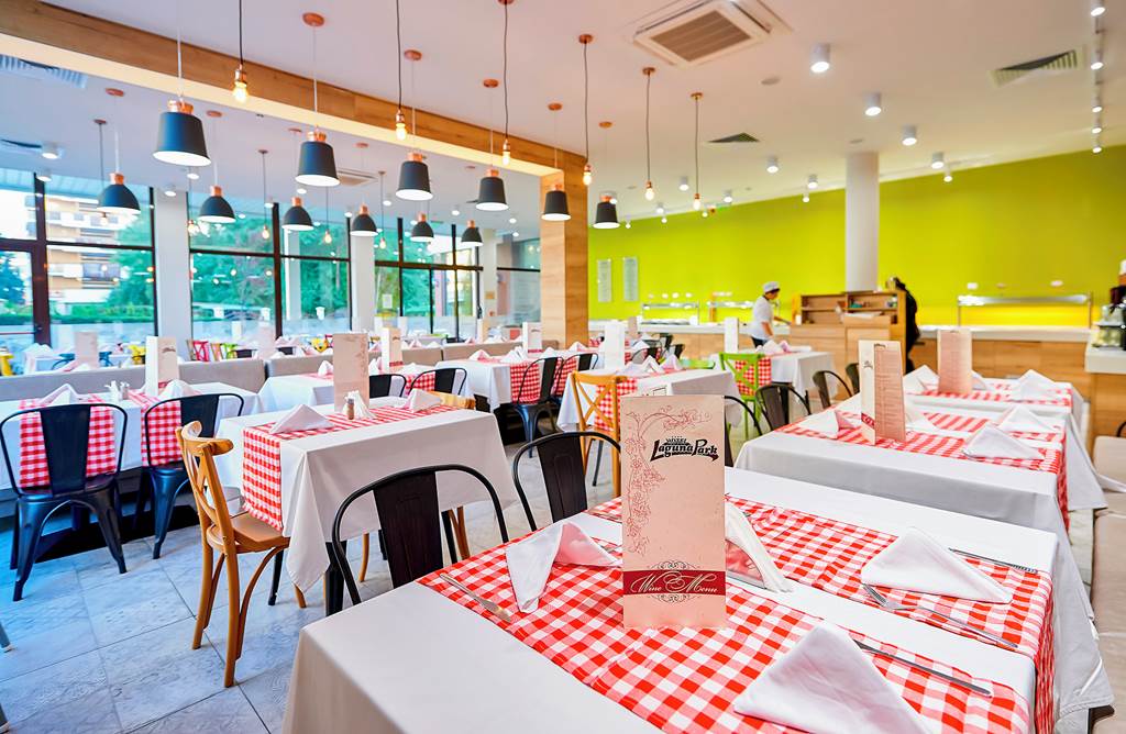 BOJ_78365_Laguna_Park__Aqua_Club_0122_06