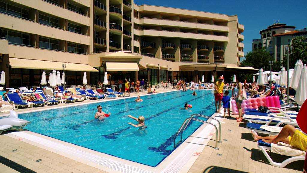 BOJ_78365_laguna_park_aqua_club_0418_06