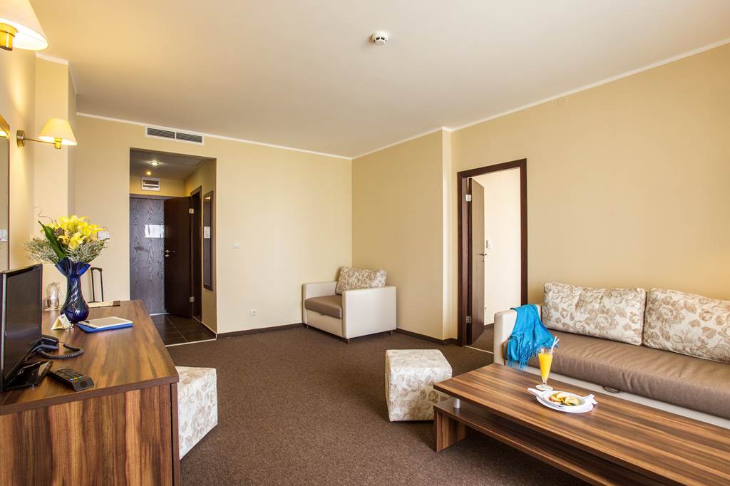 BOJ_78365_laguna_park_aqua_club_0418_29