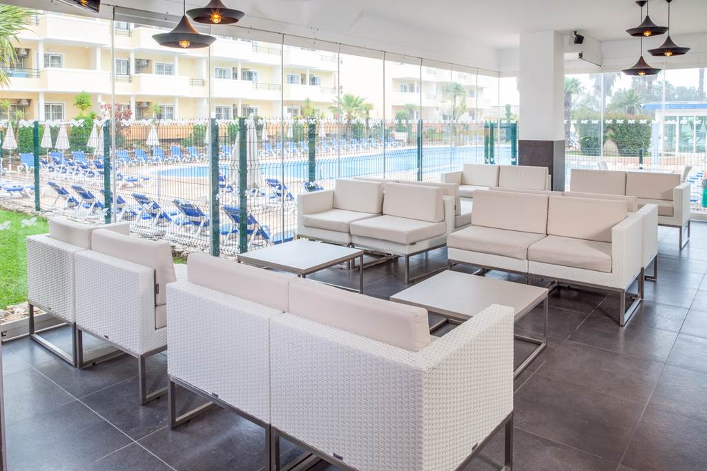 FAO_69567_Vitors_Plaza_1017_63