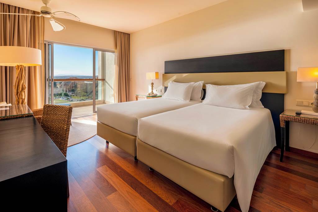 FAO_70000_Crowne_Plaza_Vilamoura_0722_03