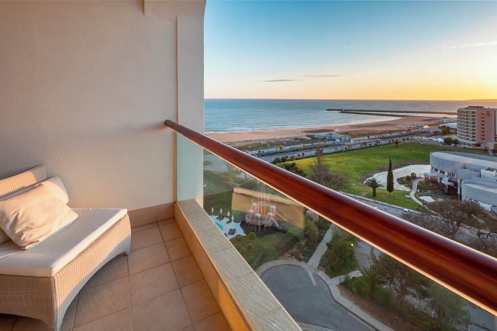 FAO_70000_Crowne_Plaza_Vilamoura_0722_08