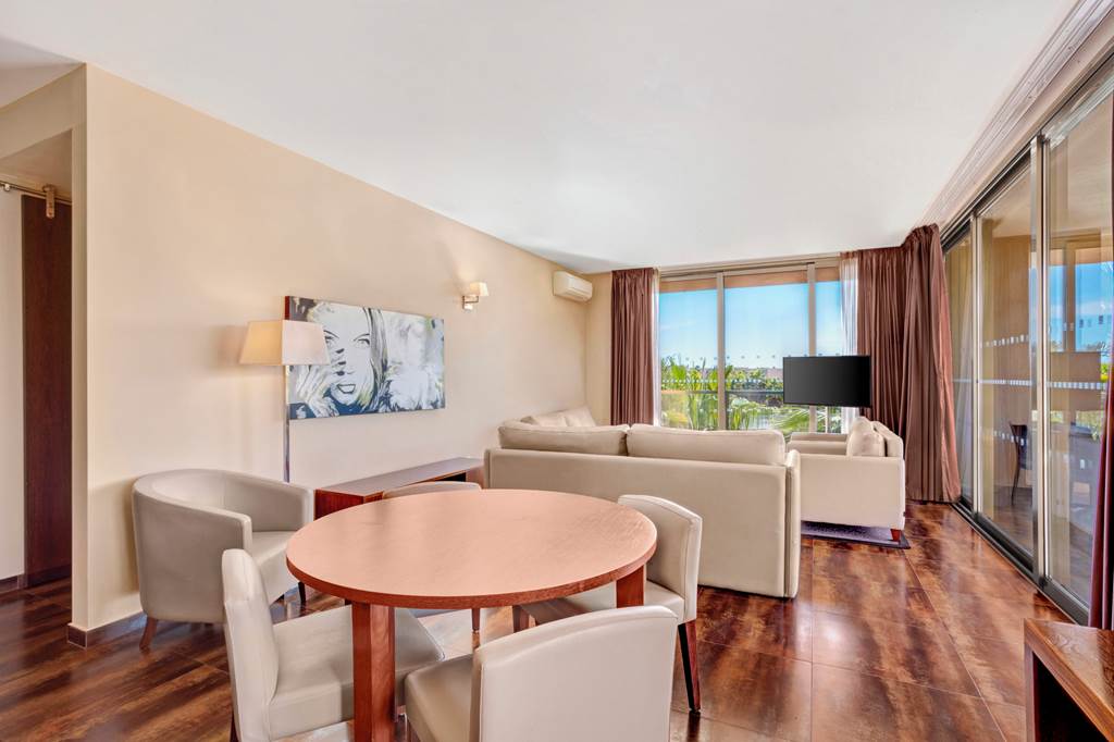 FAO_70159_Salgados_Palm_Village_0124_04