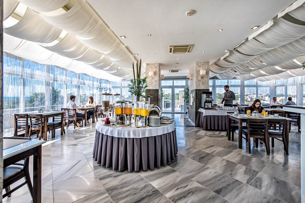 FAO_72317_Velamar_Sun_BCH_HTL_0516_06