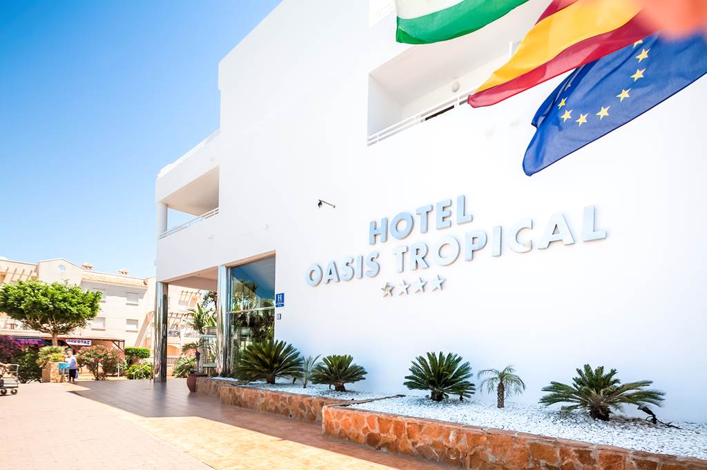 LEI_74304_Best_Oasis_Tropical_0716_26