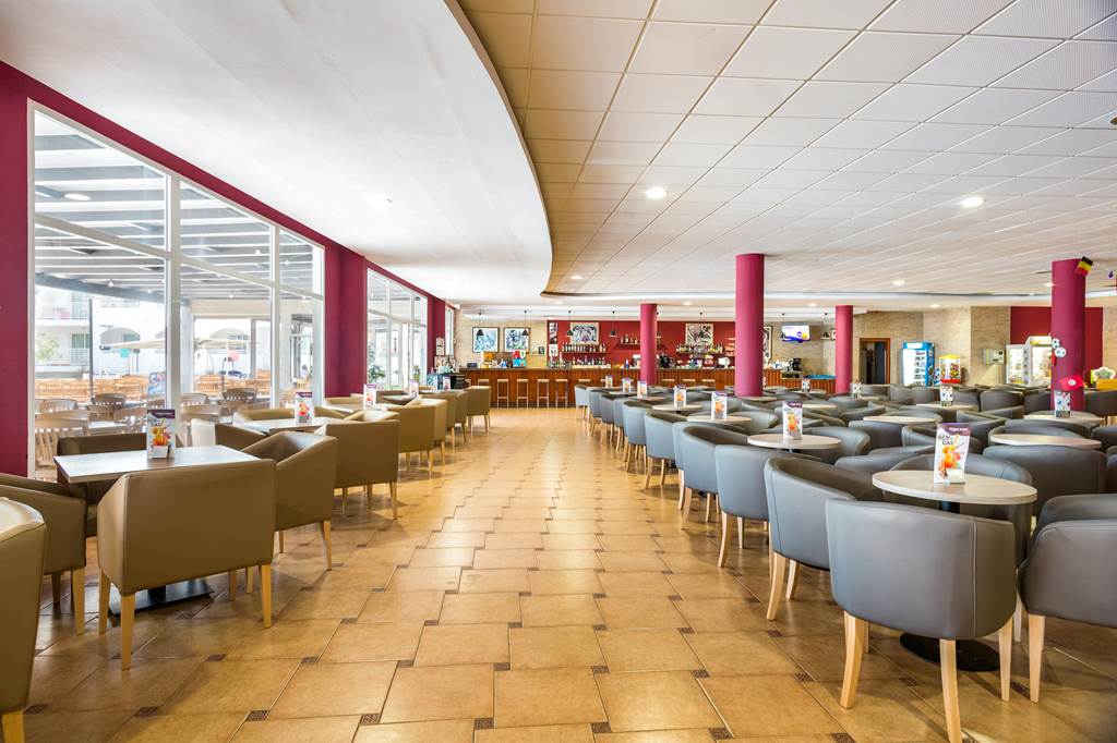 LEI_74304_Best_Oasis_Tropical_Hotel_0718_01