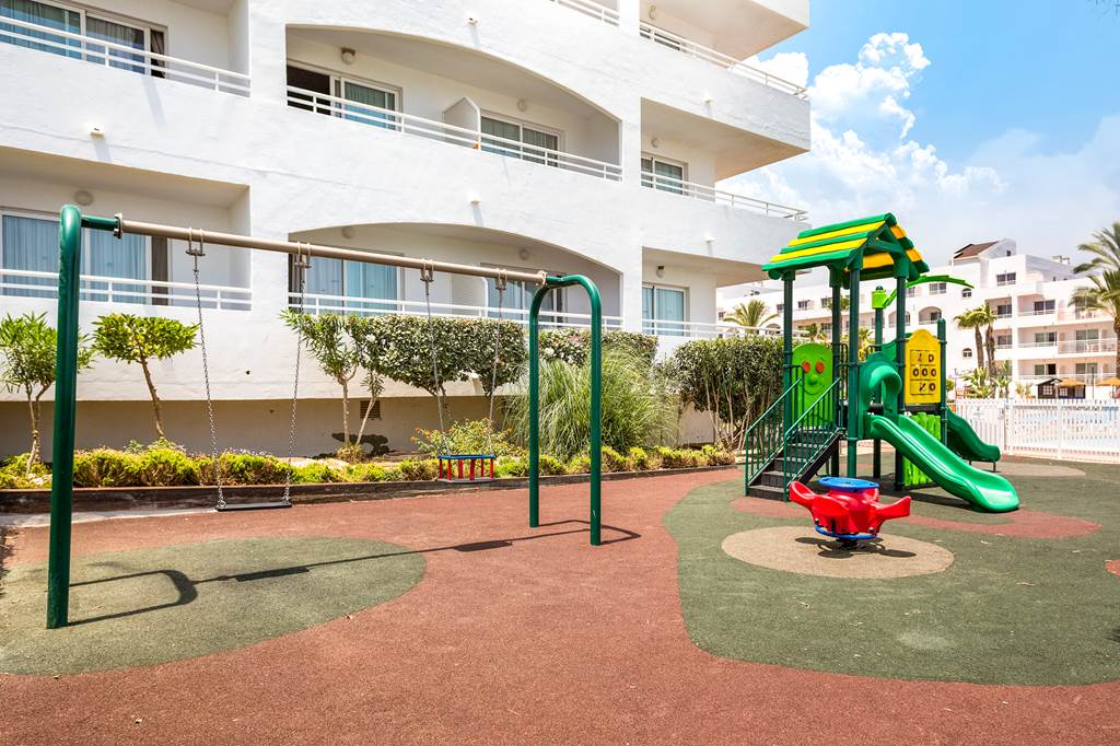 LEI_74304_Best_Oasis_Tropical_Hotel_0718_03