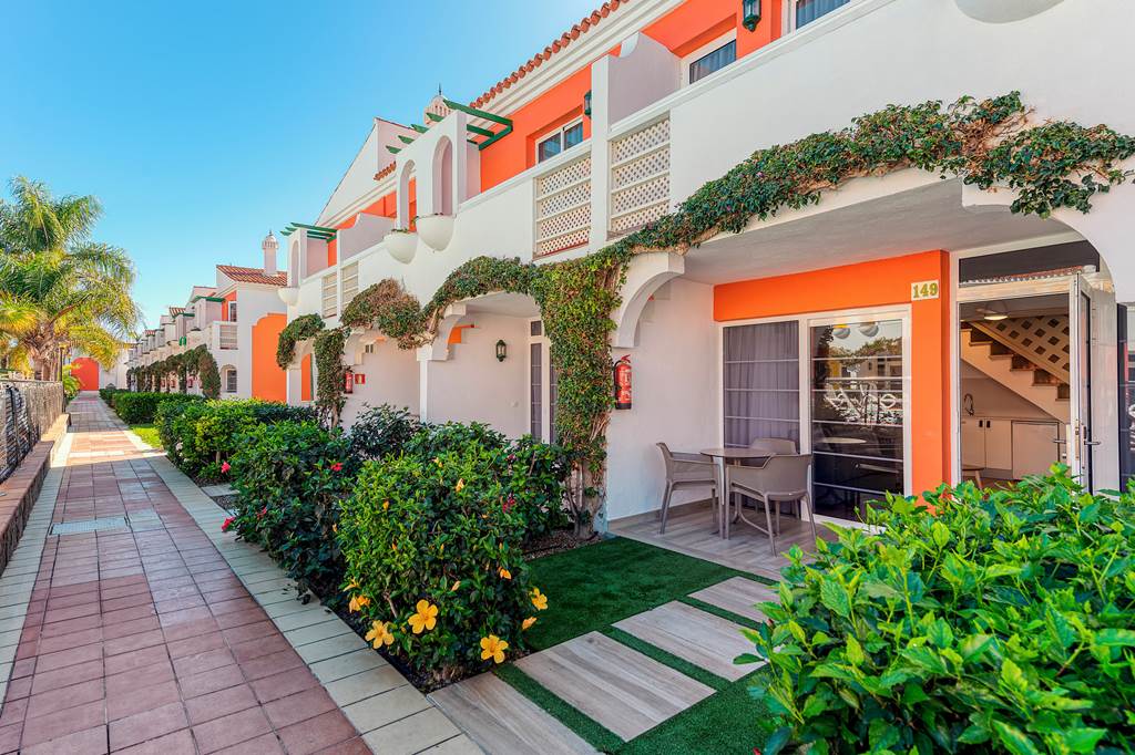 LPA_68501_Cordial_Green_Golf_Bungalows_0421_26