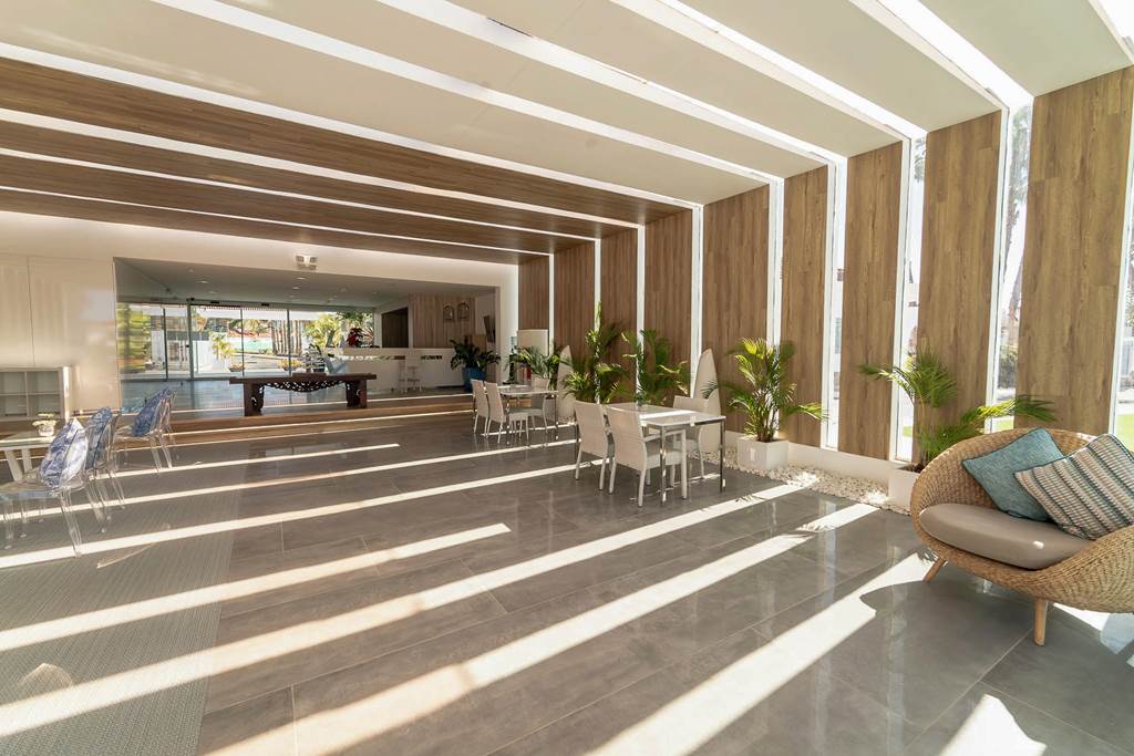 LPA_73996_LIVVO_Hotels_Dunagolf_Suites_0923_01