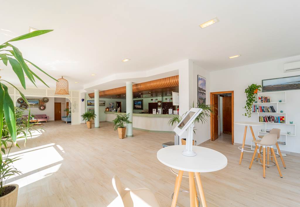 MAH_52914_Beach_Club_Apartments_Menorca_0422_10