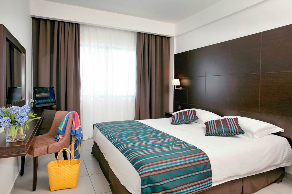 PFO_69403_Anemi_Hotel__Suites_0719_21