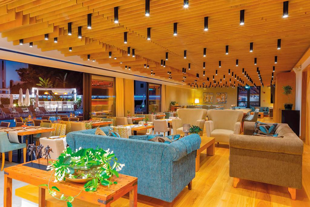 PFO_69403_Anemi_Hotel__Suites_0719_31