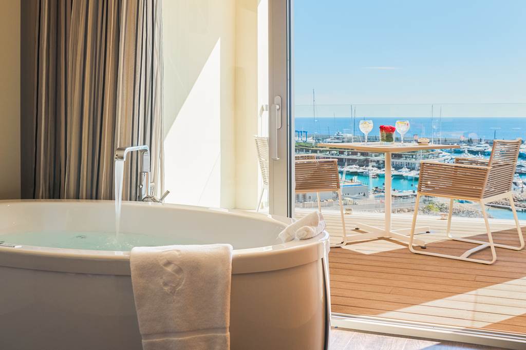 PMI_69499_Pure_Salt_Port_Adriano_0517_32