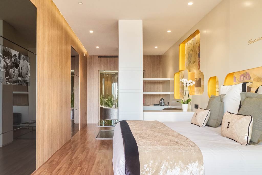 PMI_69499_Pure_Salt_Port_Adriano_0517_37