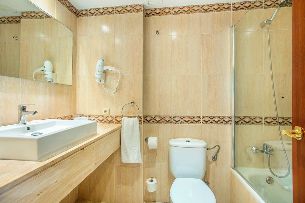 PMI_72360_Zafiro_Rey_Don_Jaime_0723_19