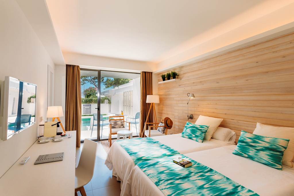 PMI_73322_FERGUS_STYLE_PALMANOVA_0816_04