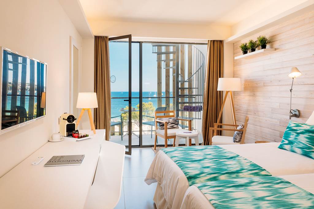 PMI_73322_FERGUS_STYLE_PALMANOVA_0816_11