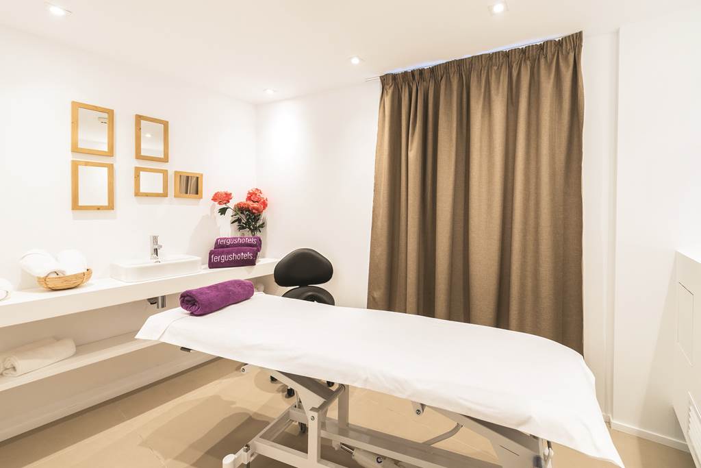 PMI_73322_FERGUS_STYLE_PALMANOVA_0816_25