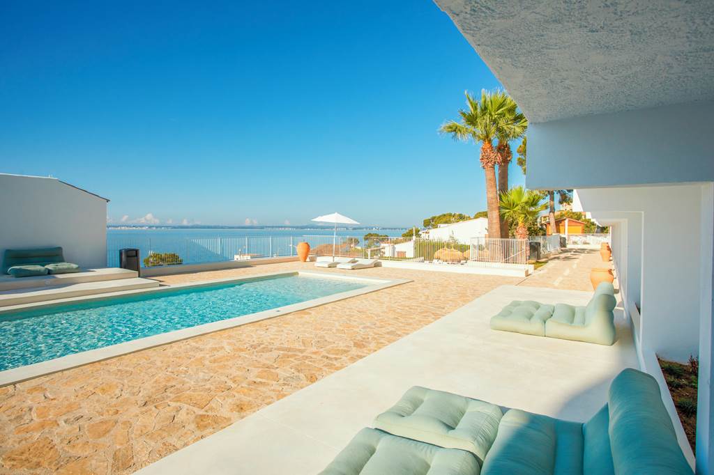 PMI_73674_Inmood_Aucanada_formerly_Hotel_President_0623_10