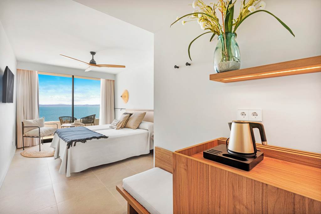 PMI_73674_Inmood_Aucanada_formerly_Hotel_President_0723_02