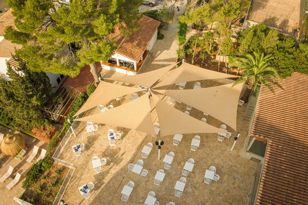 PMI_73674_Inmood_Aucanada_formerly_Hotel_President_0723_15