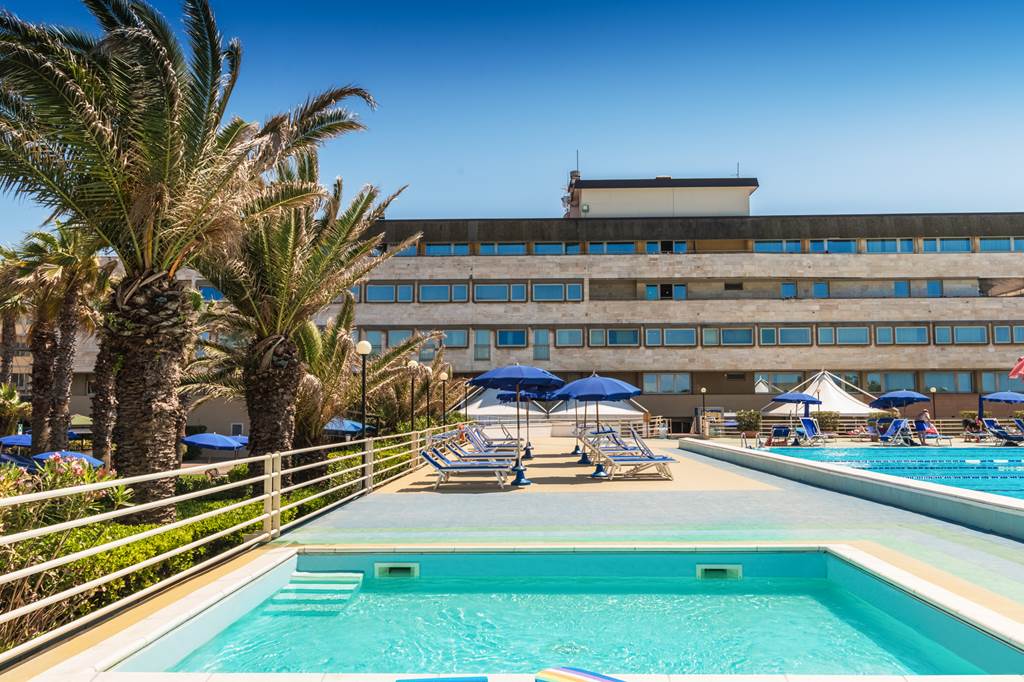 PSA_72948_Grand_Hotel_Continental_0918_01