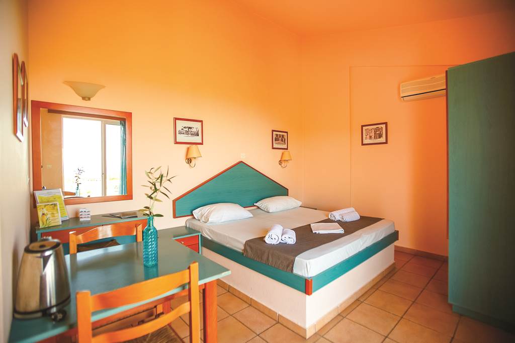 RHO_74759_Filoxenia_Apts_1216_03