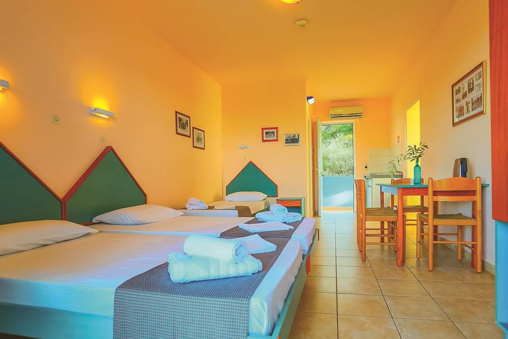 RHO_74759_Filoxenia_Apts_1216_08