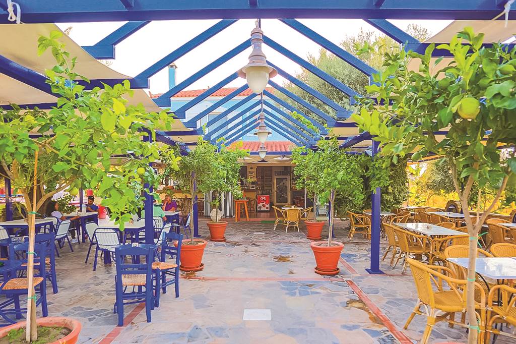 RHO_74759_Filoxenia_Apts_1216_09