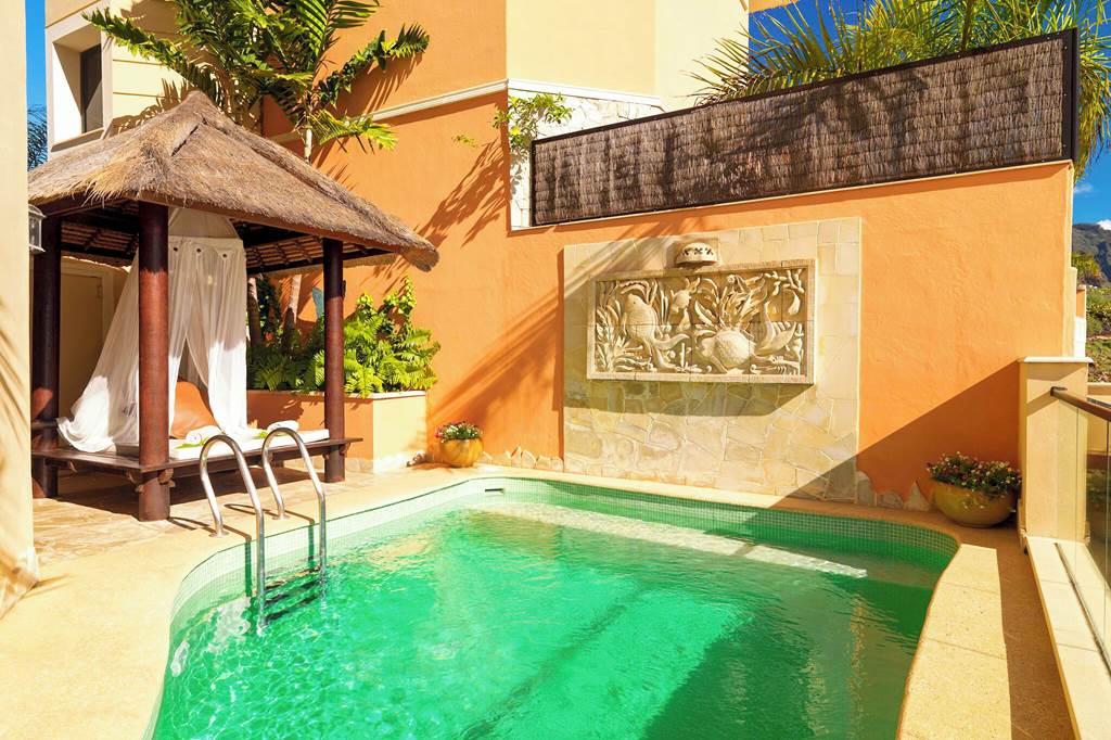 TFS_69705_Royal_Garden_Villas_0419_03