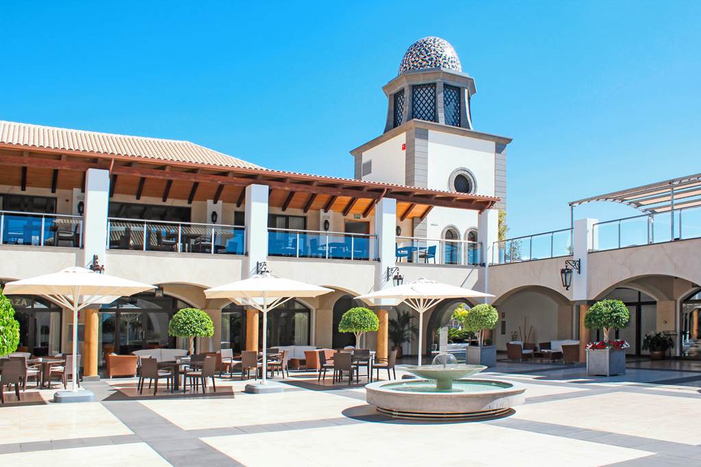 TFS_71107_Hotel_Suite_Villa_Maria_1220_01