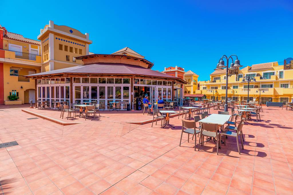 TFS_71224_Granada_Park_Apartments_0324_04