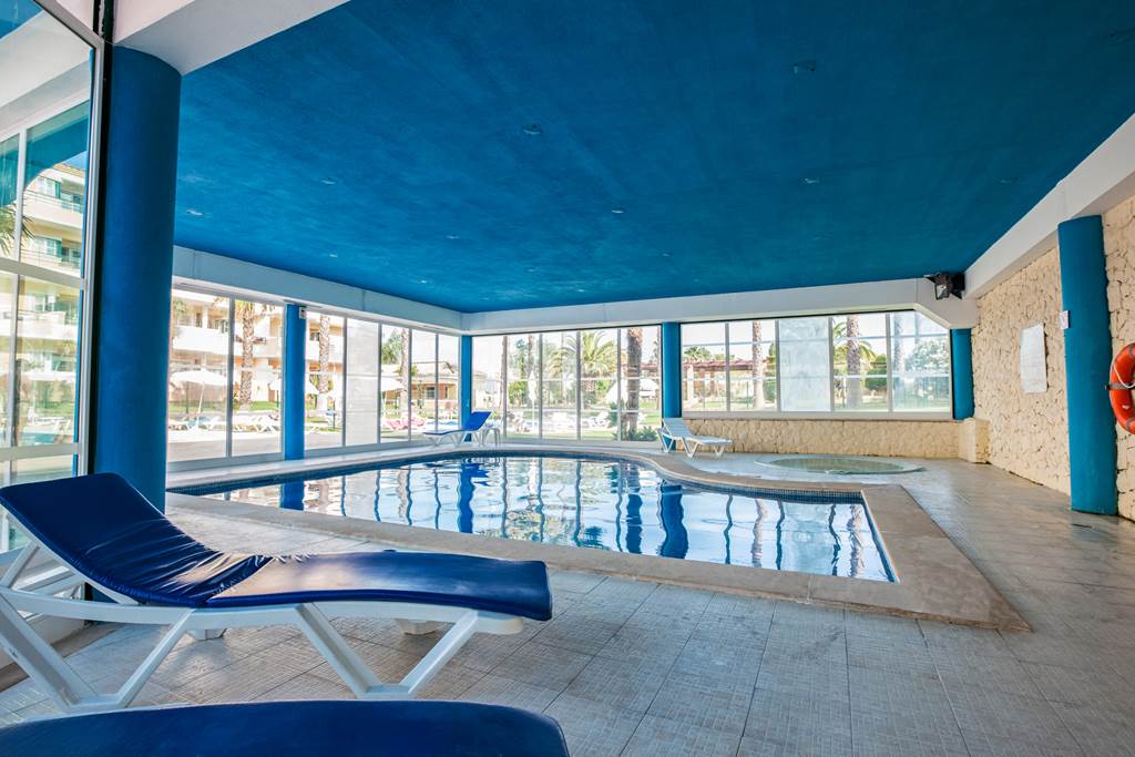 FAO_79341_Vitors_Plaza_Slide_Splash_0918_29