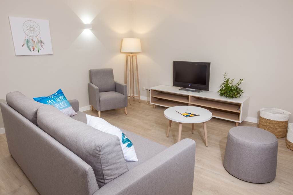 FAO_79341_Vitors_Plaza_Slide_Splash_0918_65