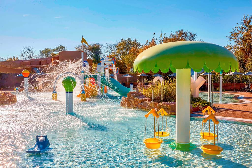 KLX_84560_The_Romanos_Luxury_Collection_Resort_0323_01