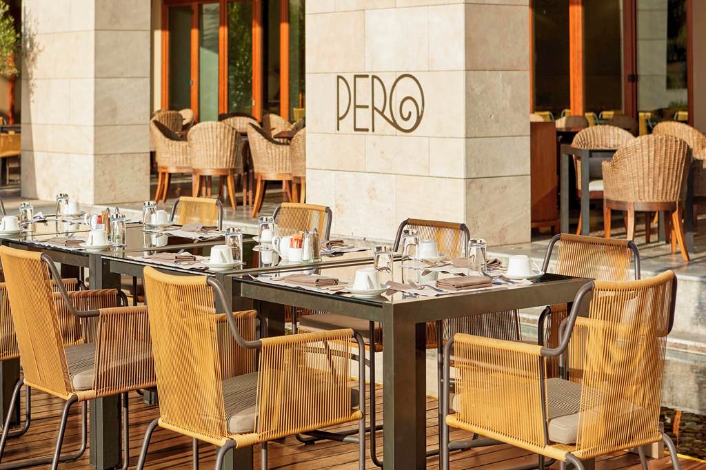 KLX_84560_The_Romanos_Luxury_Collection_Resort_1220_17