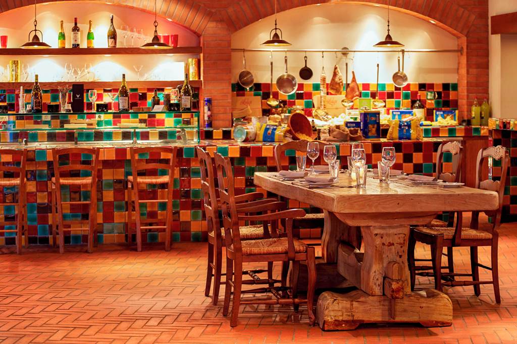 KLX_84560_The_Romanos_Luxury_Collection_Resort_1220_39