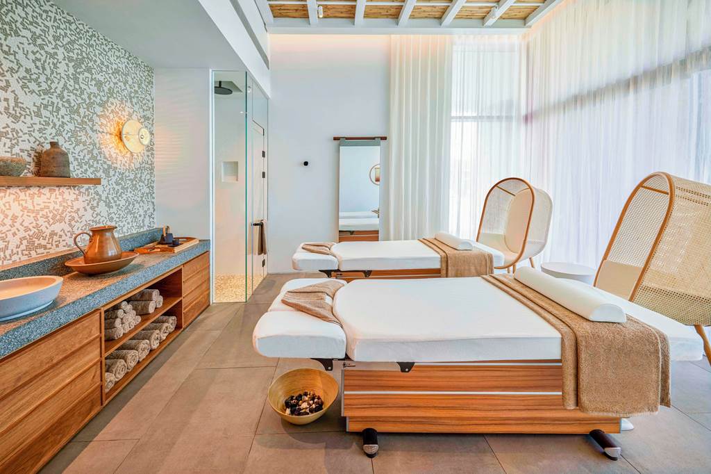 KLX_85207_W_Costa_Navarino_0323_13