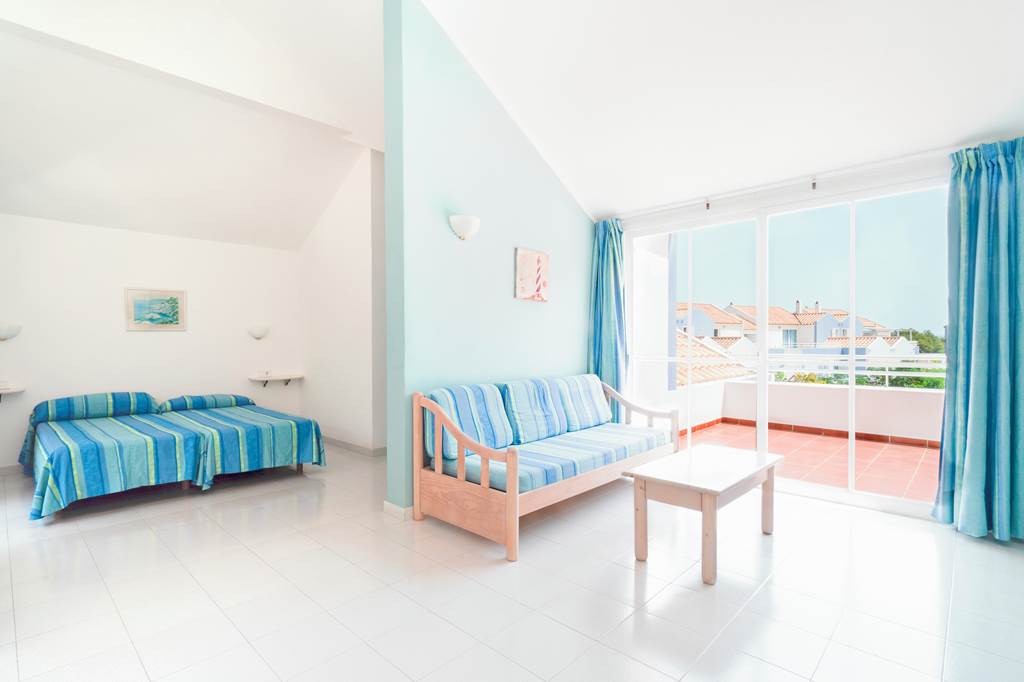 MAH_85401_Club_Ciudadela_Apartments_0423_02