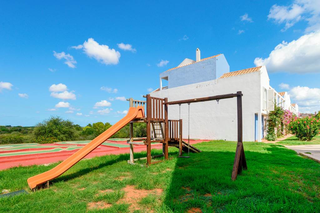 MAH_85401_Club_Ciudadela_Apartments_0923_03