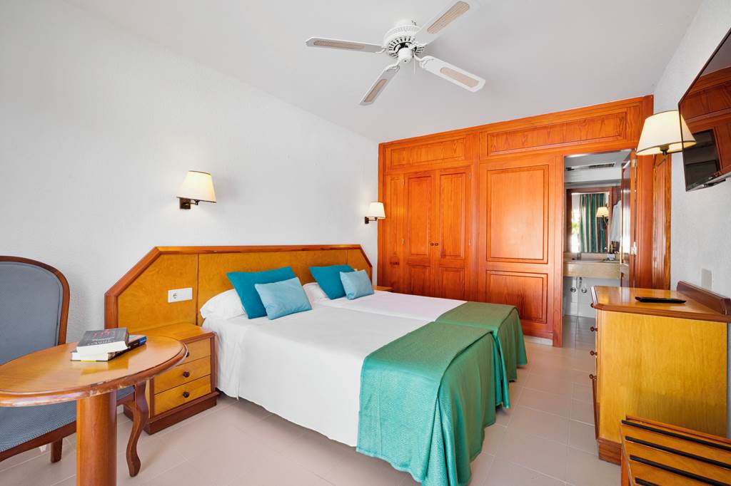 PMI_79751_Flip_Flop_Cala_Romantica_1223_01