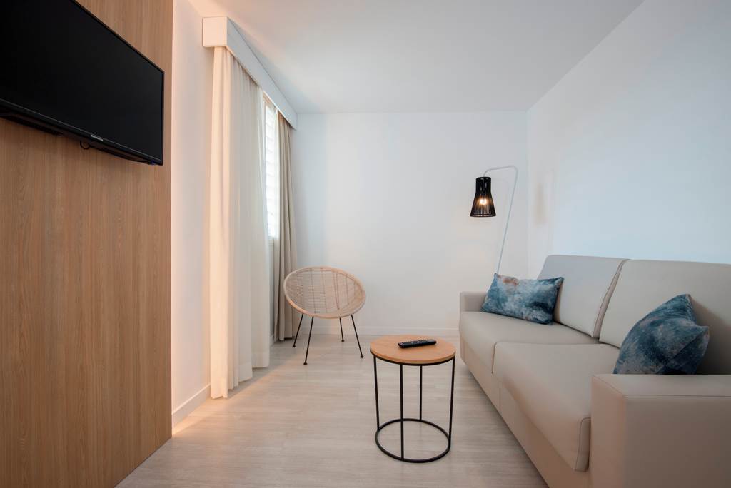 PMI_80692_Globales_Cala_Bona_Suites_0619_20