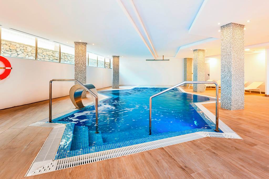 PMI_80692_Globales_Cala_Bona_Suites_0821_08