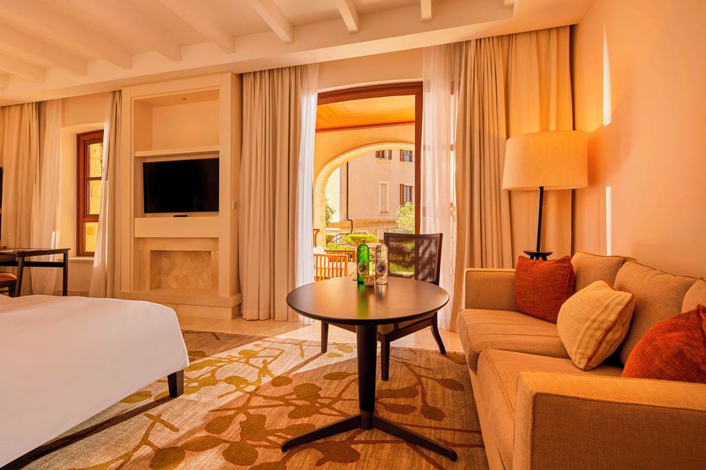 PMI_85056_Cap_Vermell_Grand_Hotel_0123_85