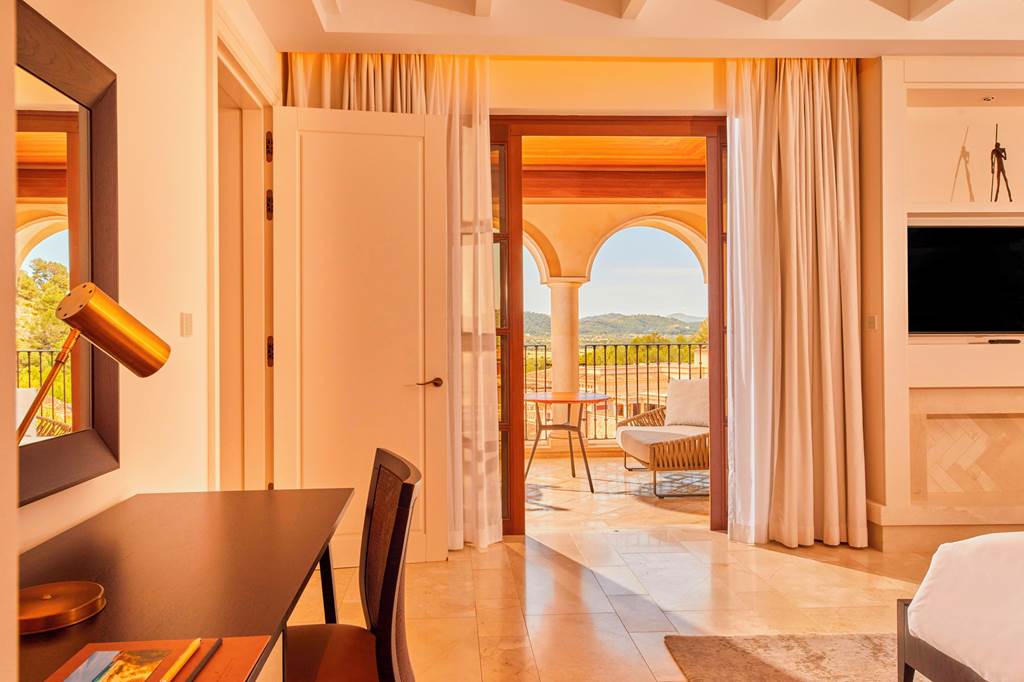 PMI_85056_Cap_Vermell_Grand_Hotell_0123_40