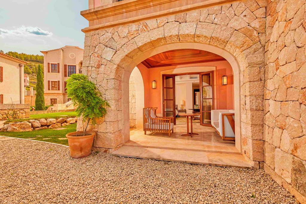 PMI_85056_Cap_Vermell_Grand_Hotell_0123_80