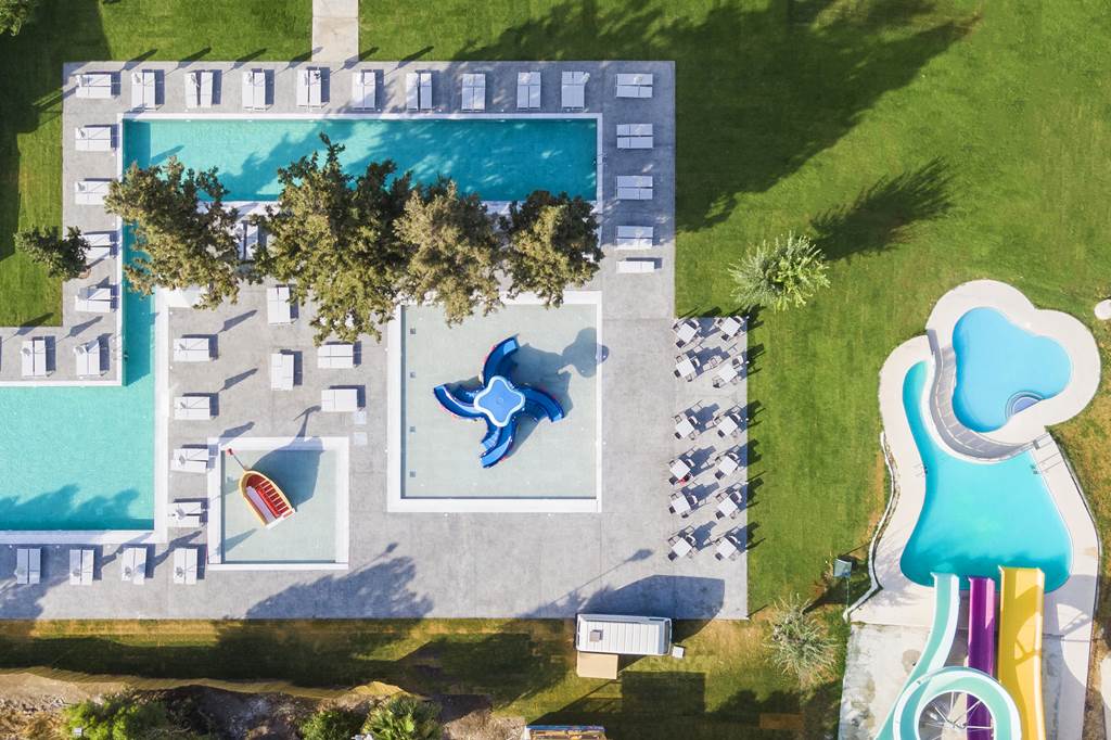 RHO_83420_Blue_Sea_Holiday_Village_0722_03