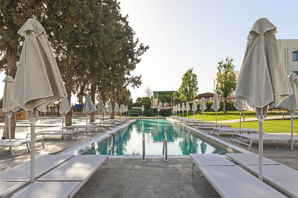 RHO_83420_Blue_Sea_Holiday_Village_0722_15