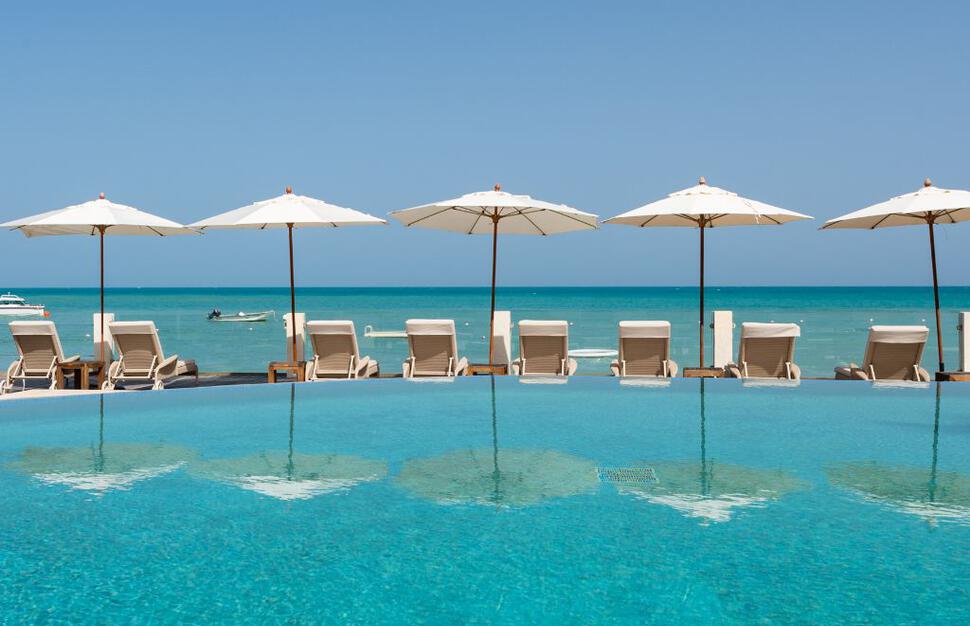 Blue Waters Resort & Spa