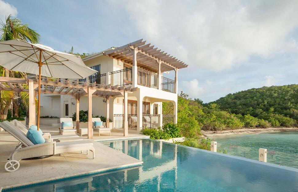 Blue Waters Resort & Spa